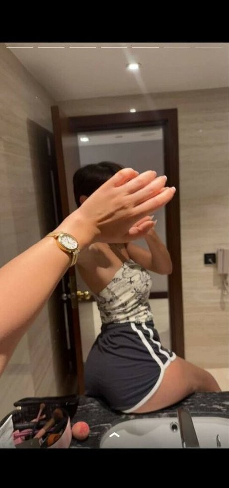 Roz Idrissi sexy nacktheit archiv