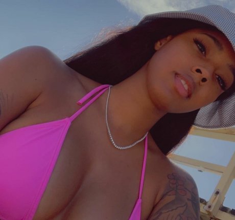 vollbusige onlyfans sexy schöne galerie