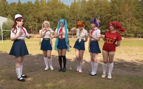 Liz Joestar sexy perfekte bild