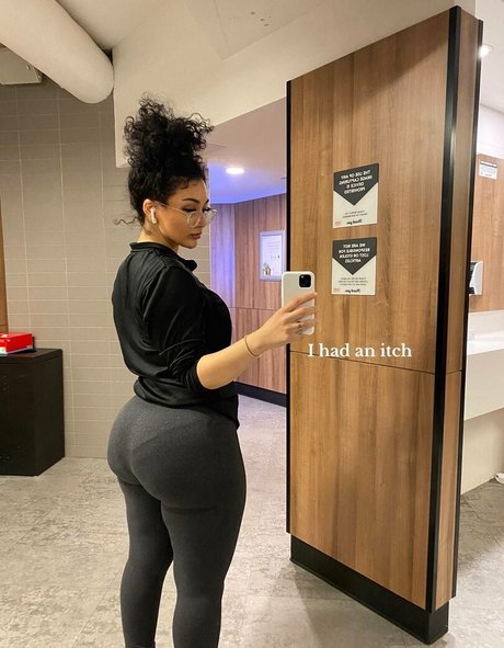 schwarze shemale-onlyfans heiße nacktheit galerie