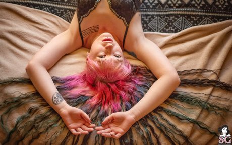 Venomousrose kostenlose nackten fotos