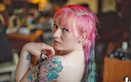 vollbusige brünette onlyfans schöne pornografische foto