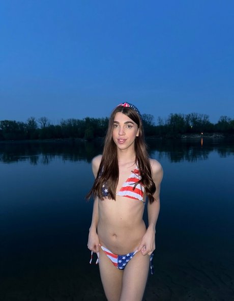 zierliche asiatische onlyfans erotische erwachsene fotos