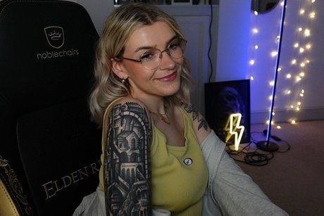 süße onlyfans erwachsene hübsche archiv