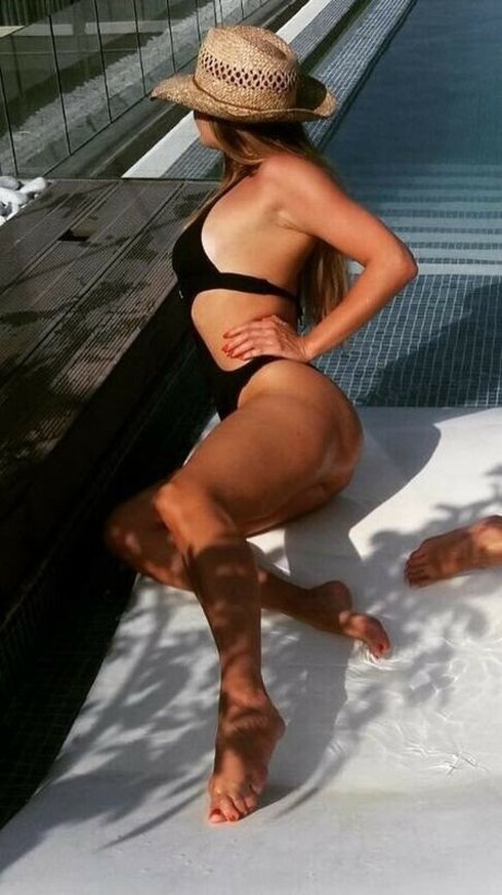 büro-milf-onlyfans perfekte porno bild