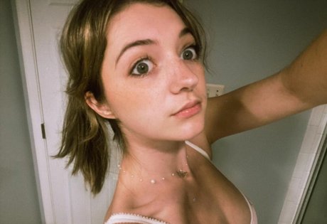 Lolwhatgod erotische kostenlose bilder