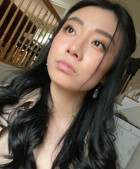 Angelina Kim kostenlose nacktheit bilder