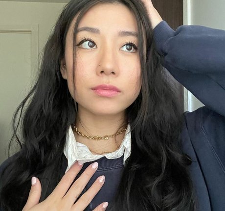 Angelina Kim hd erwachsene bilder