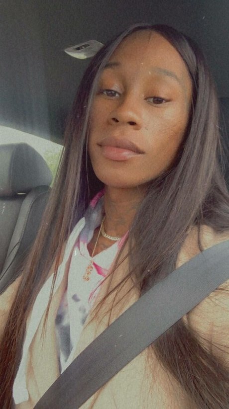 XXXMeganXXX model erotische bild