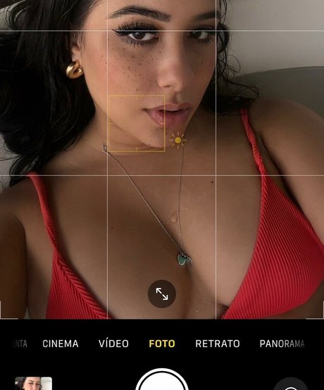 Cinthia Cruz model hd galerie