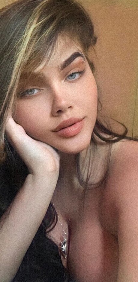 Catharina Leone pornostar schöne fotos