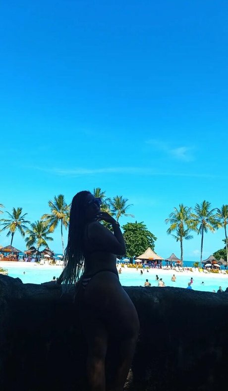 Jessica Chavez top freie bilder