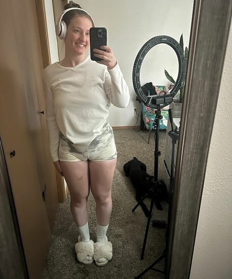 Adorablelilli nackt heiße galerien