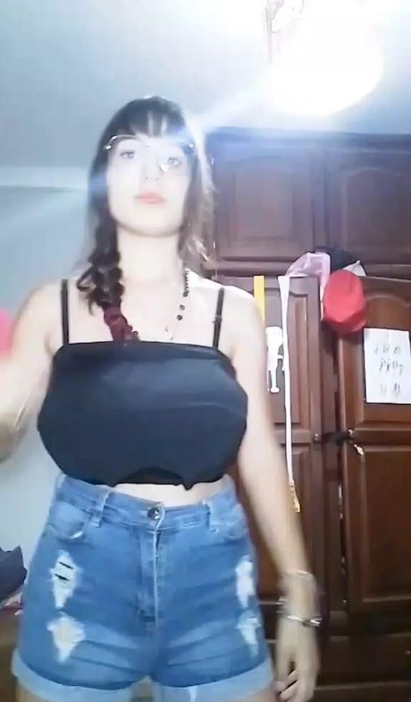 Cam Howden schauspielerin xxx fotos