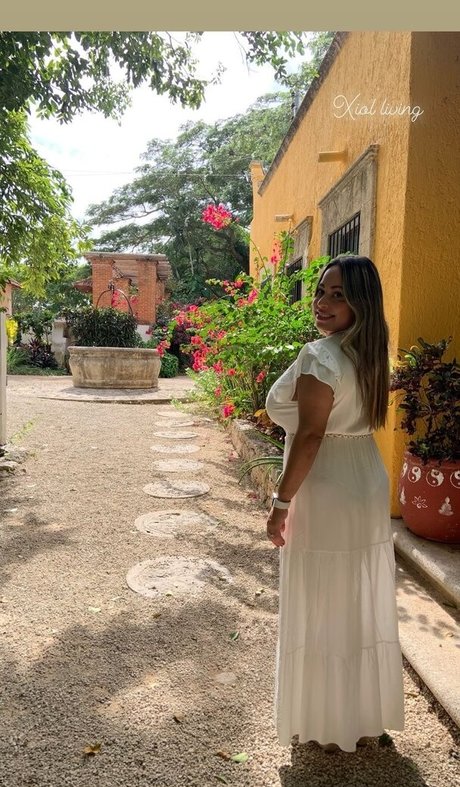 Akaren erwachsene nackten fotos