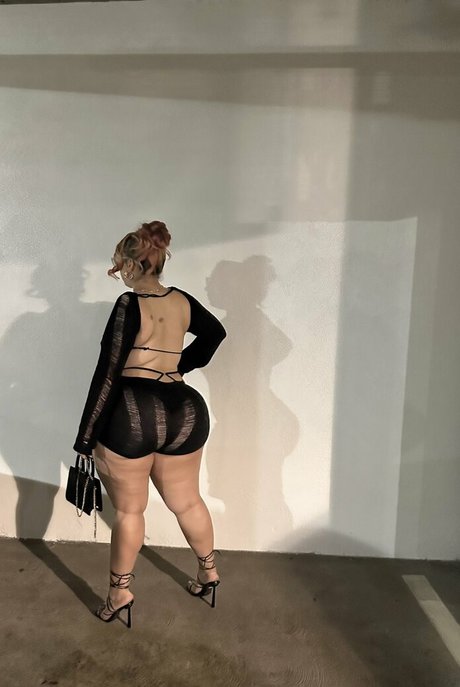 haarige oma onlyfans top hübsche bild