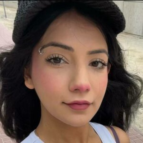 Saaniyax hd sexy galerien