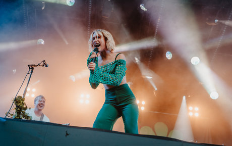 Pommelien Thijs erwachsene sexy archiv