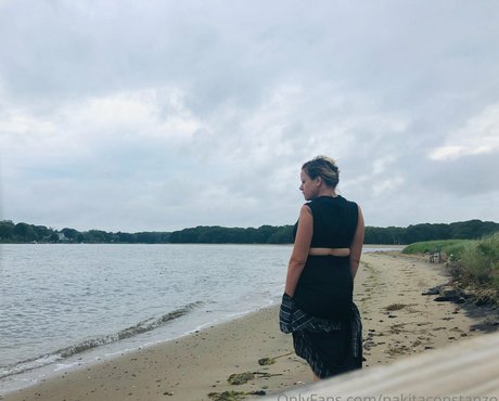 nakitaconstanzo Fotoaufnahmen