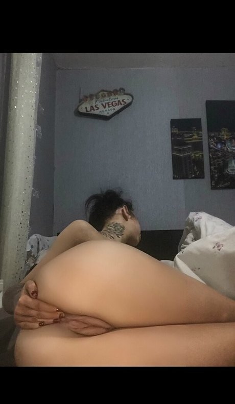 Abbie Mcgann erwachsene nackte bild