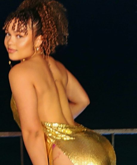 Tahani Anderson model nacktheit archiv