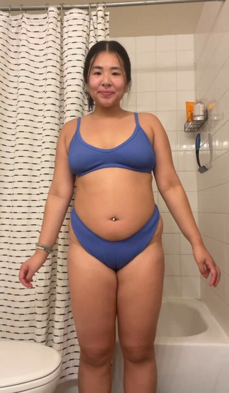 chloroblasts nackt sexy foto