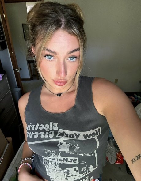 taylahhbabyyy nacktheit perfekte galerien