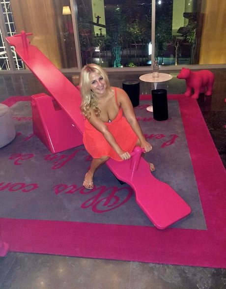 großer schwarzer schwanz nur fans nacktheit foto