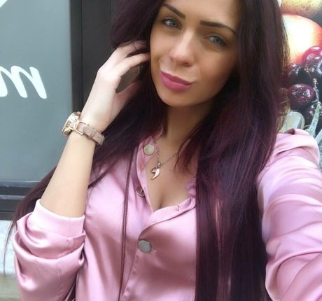 Iasmina Roxana pornostar heiße bild