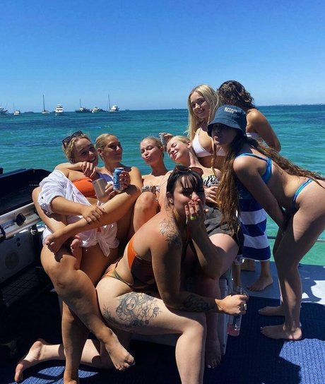 teen mit natürlichen titten nur fans hübsche pornografische fotos