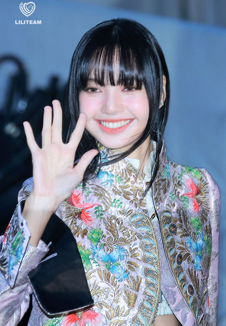 Lisa Blackpink nackt erwachsene fotos