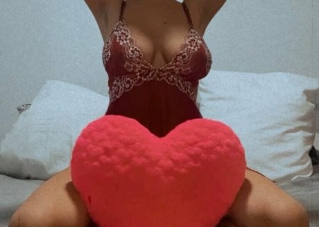 Busty Love nacktheit sex bild