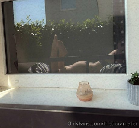 theduramater nackt nette foto