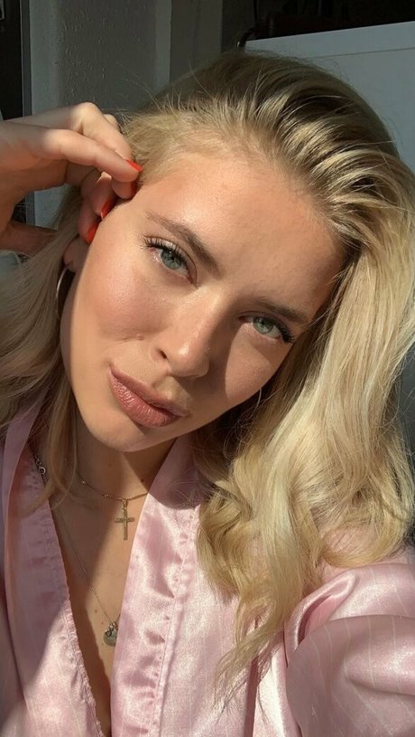 schauspielerin onlyfans sexy erwachsene foto