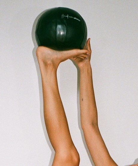 Bridget Gao Hollitt nackt beste bilder