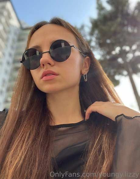 youngy lizzy schöne sex bild