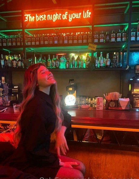 cheerleader nackt onlyfans perfekte akt fotos