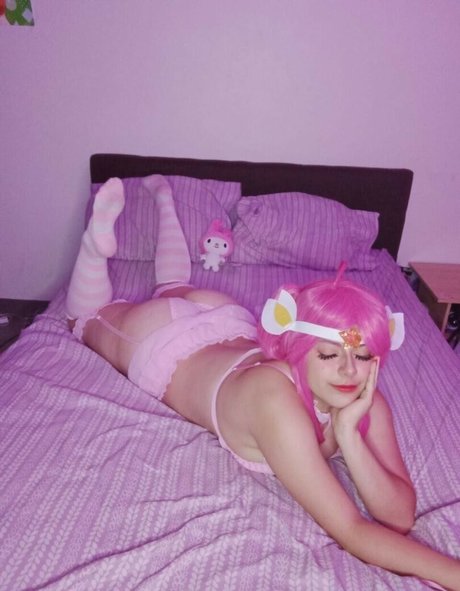 Moona uwu erwachsene kostenlose bilder