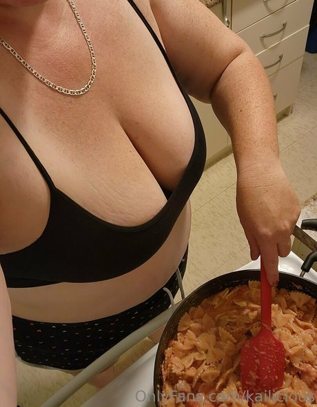 kailicious pornostar akt archiv