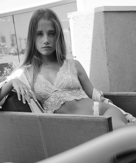 Aviv Banay kostenlose pornographische fotos