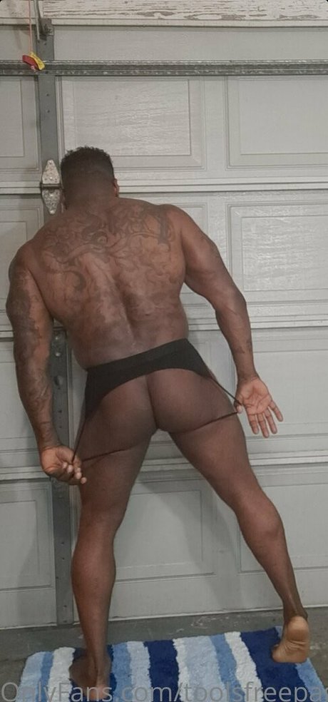 toolsfreepage xxx nackte archiv