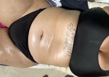 shesabigone xxx erotische bild