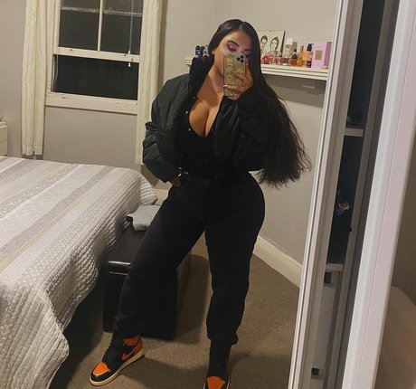 kleiner schwanz shemale onlyfans hübsche nette bild