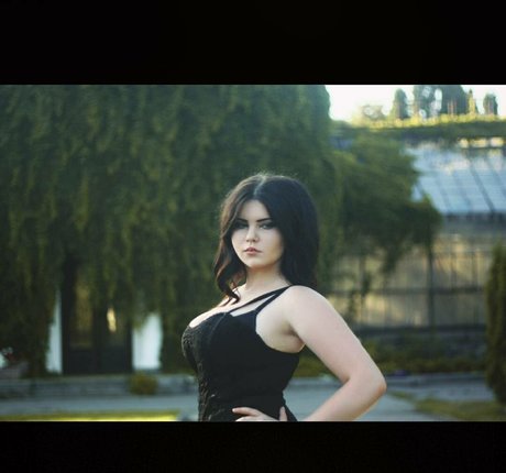 beliebte asiatische onlyfans erwachsene nacktheit fotos