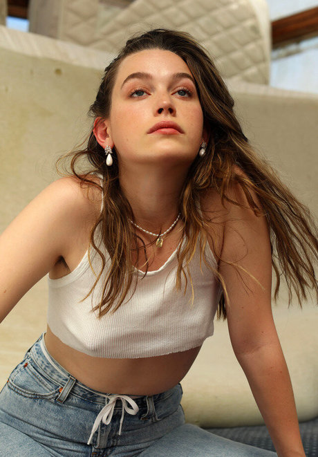 Victoria Pedretti hübsche nackten bilder