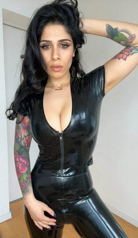 joi milf onlyfans heiße porno foto