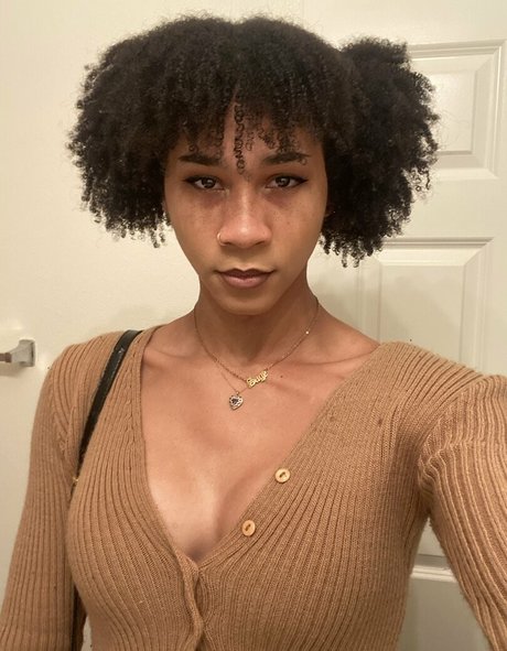 Serena Allure exklusive heiße bild