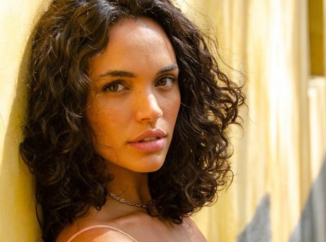 Giovana Cordeiro nacktheit akt bilder