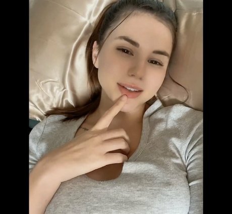 heiße blonde onlyfans pornographische bilder