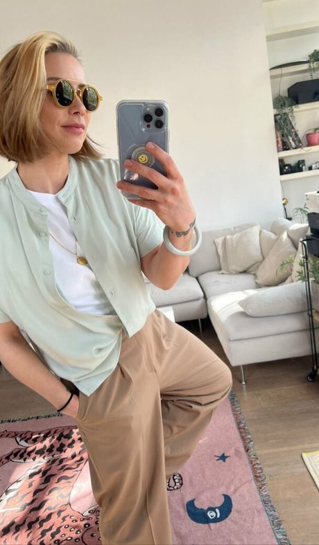 Julia Hardy kostenlose pornographische bild